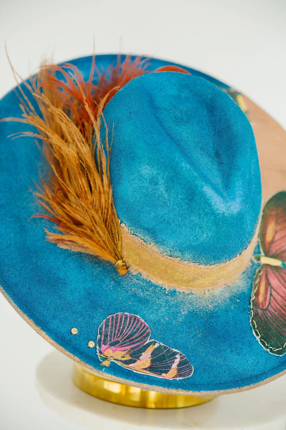 ROYAL FLY AWAY RANCHER