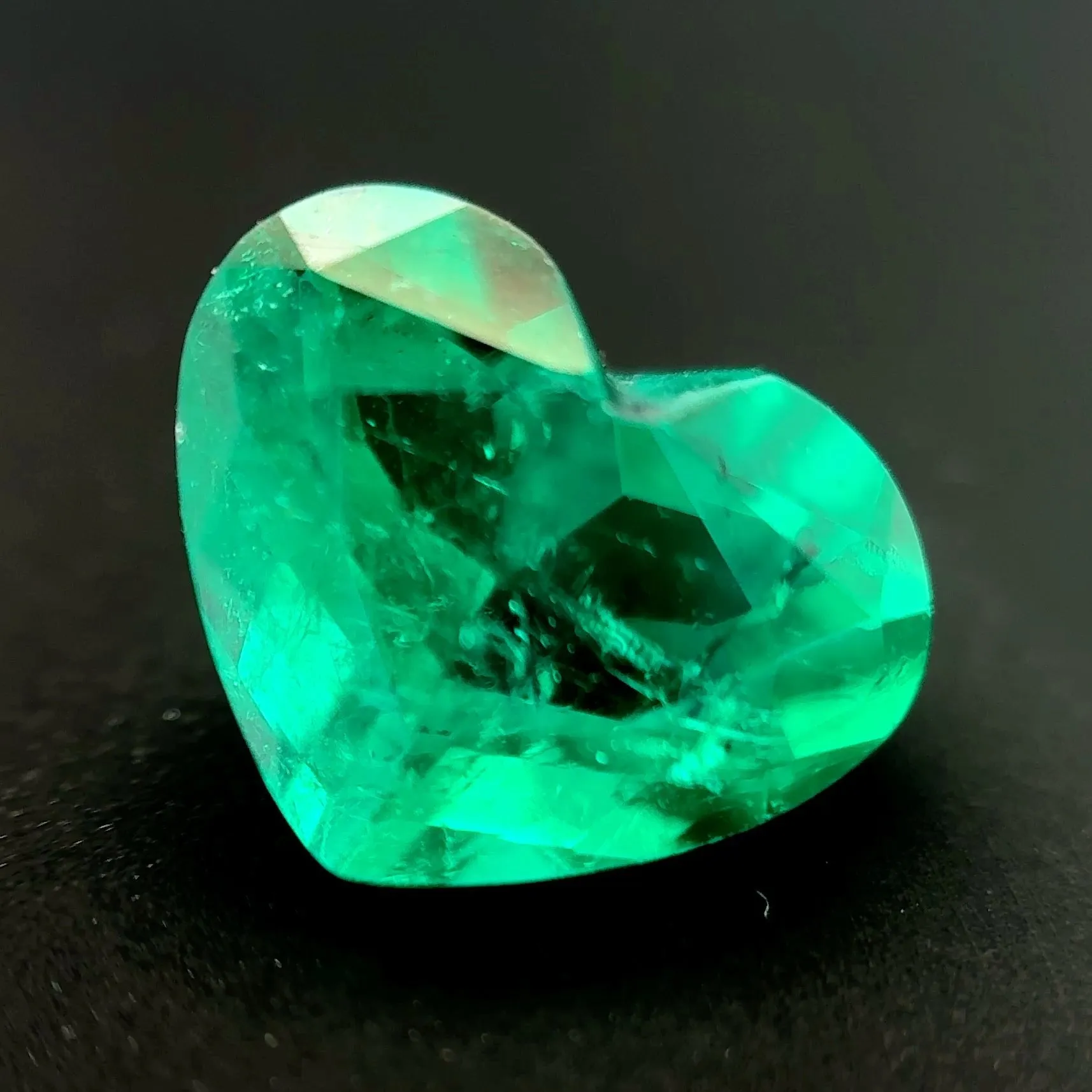 Stunning 3.66ct Heart Shape Emerald